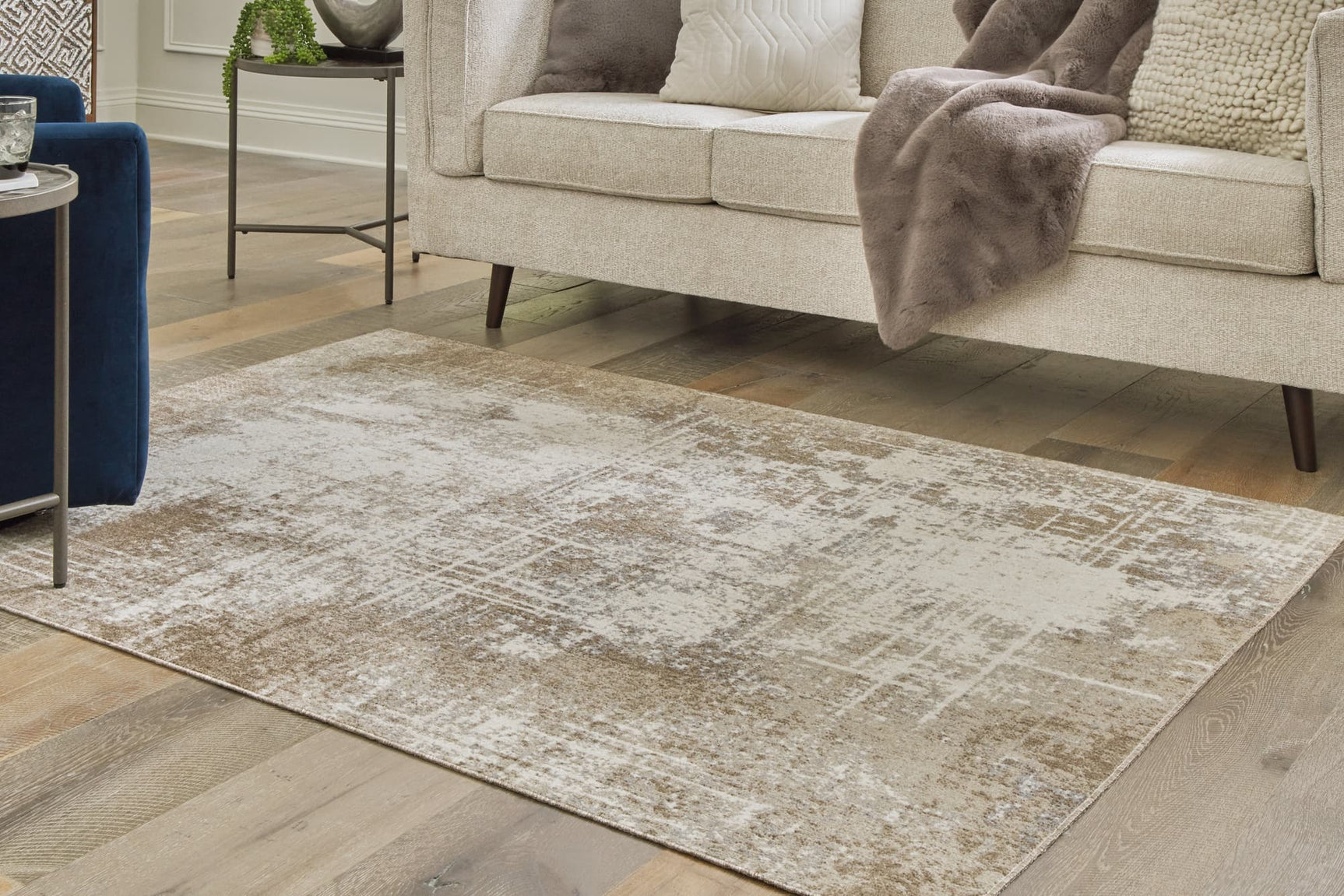 Grifflain 5x7 rug in tan brown gray abstract pattern