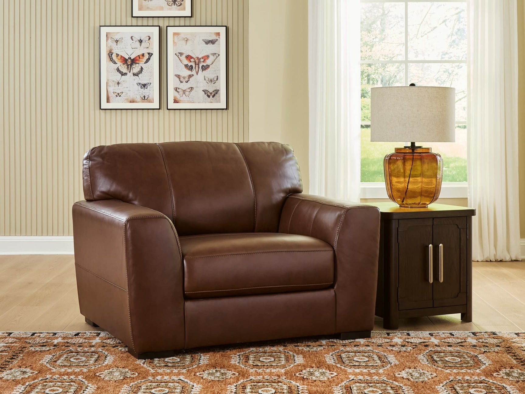 Brogliano Canyon oversized leather chair angled side view