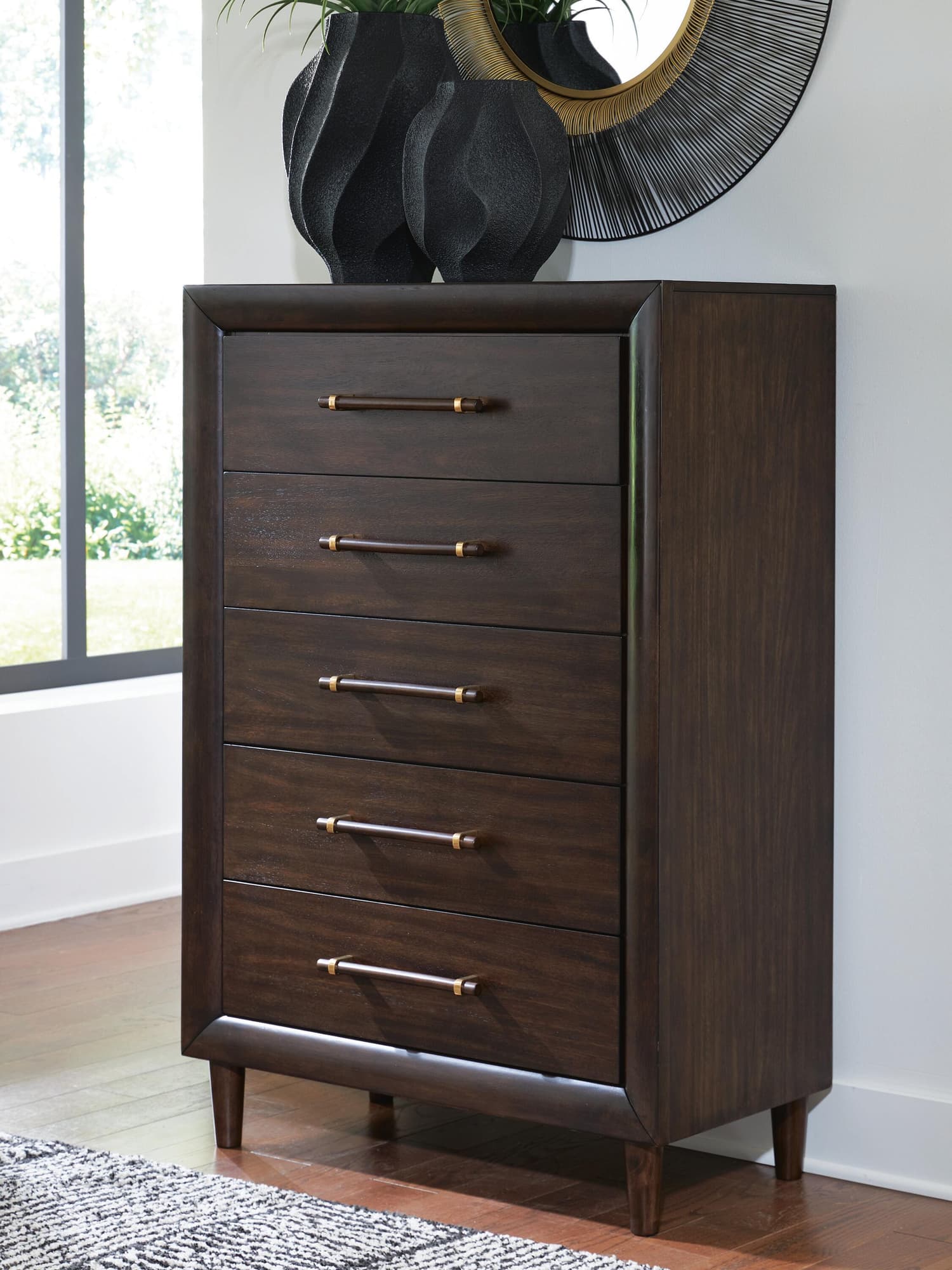 Dantenton Merlot Chest of Drawers front view