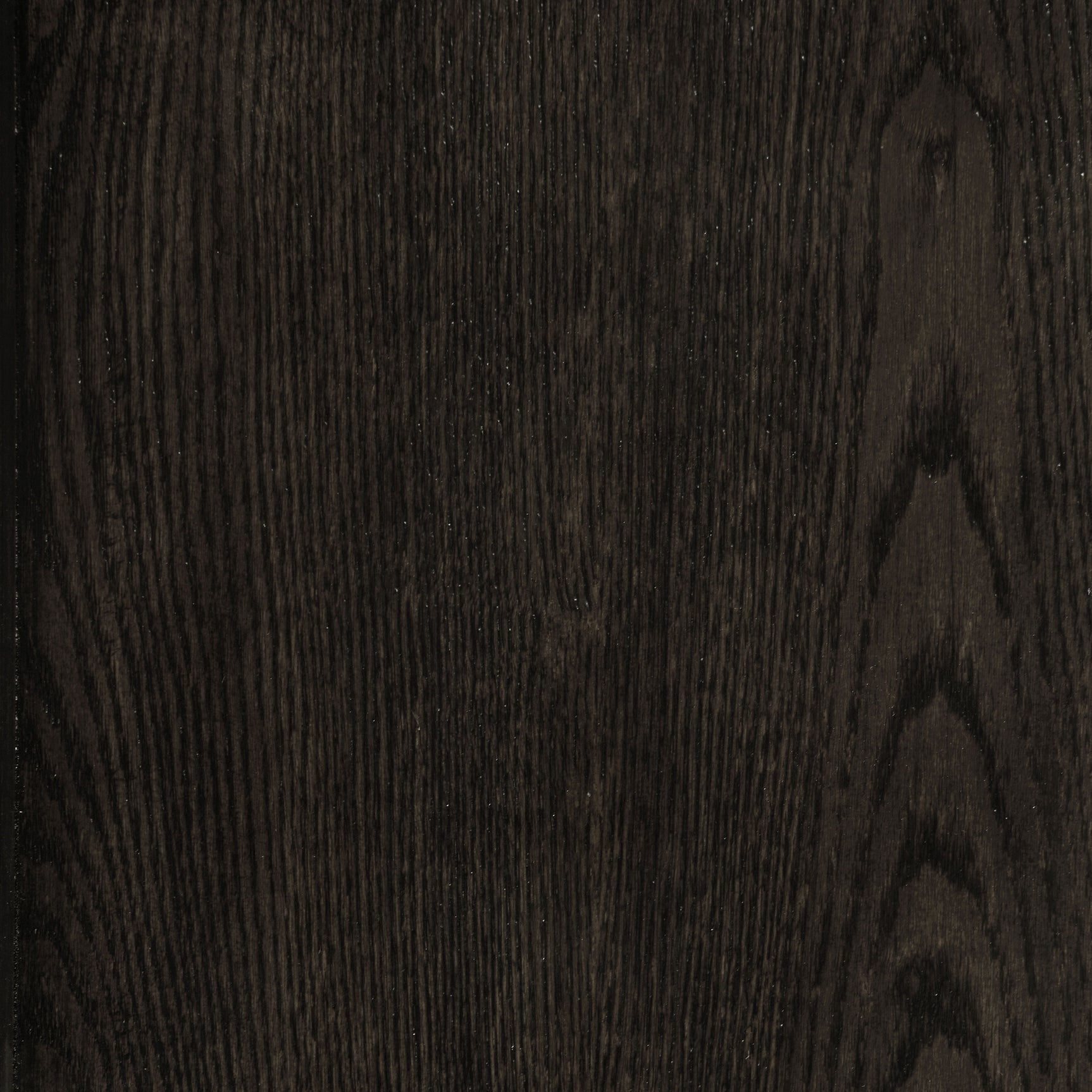 front view of Twyla dining table with chairs