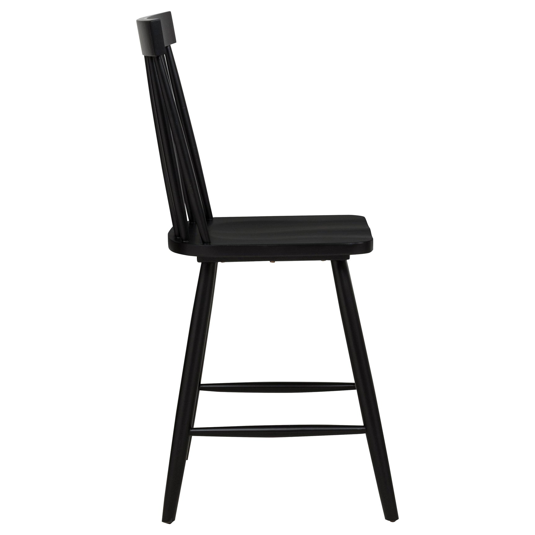 Chair at kitchen island setting