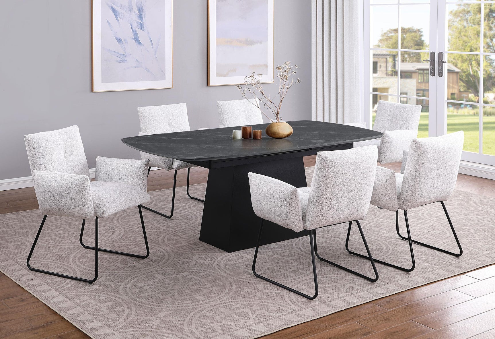 Under-table structure with extension mechanism