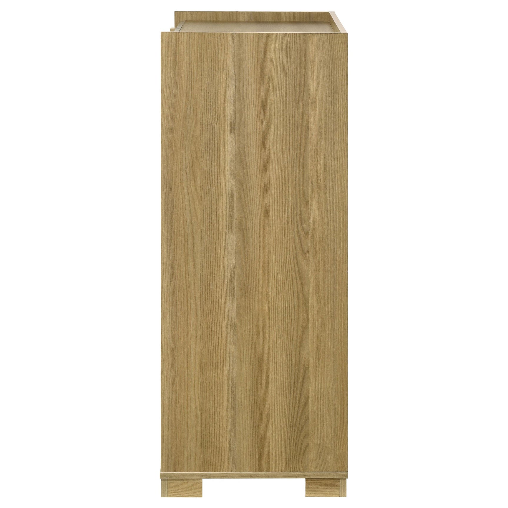 Hyland chest corner detail with contemporary design