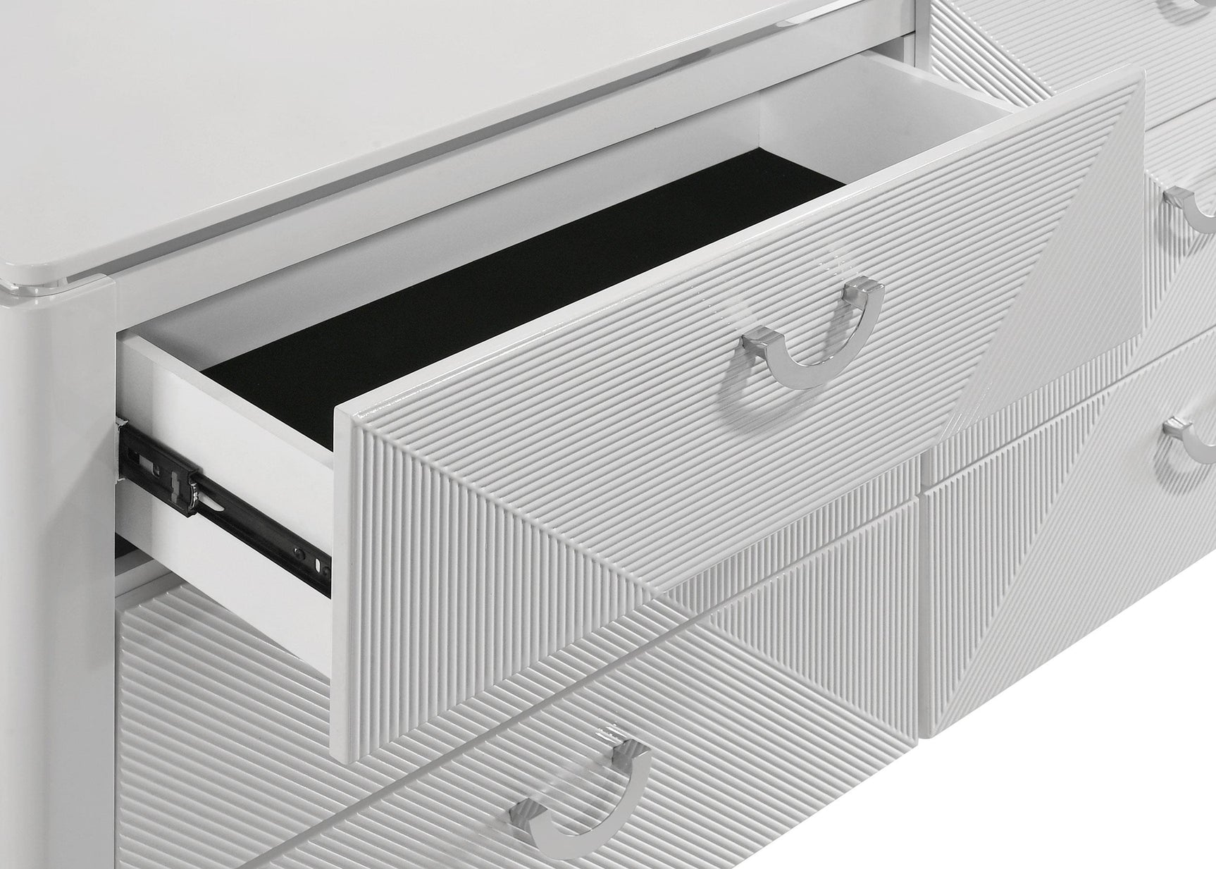 Drawer bottom view showing 45mm ball bearing slides