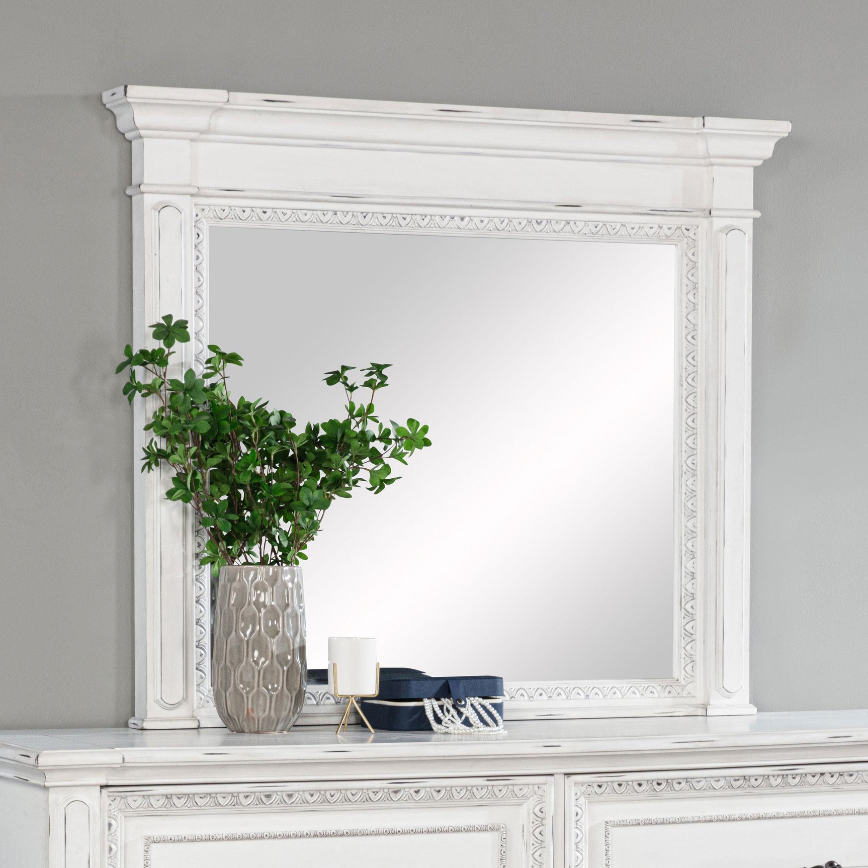 McKinney dresser mirror vintage white close-up of crown molding