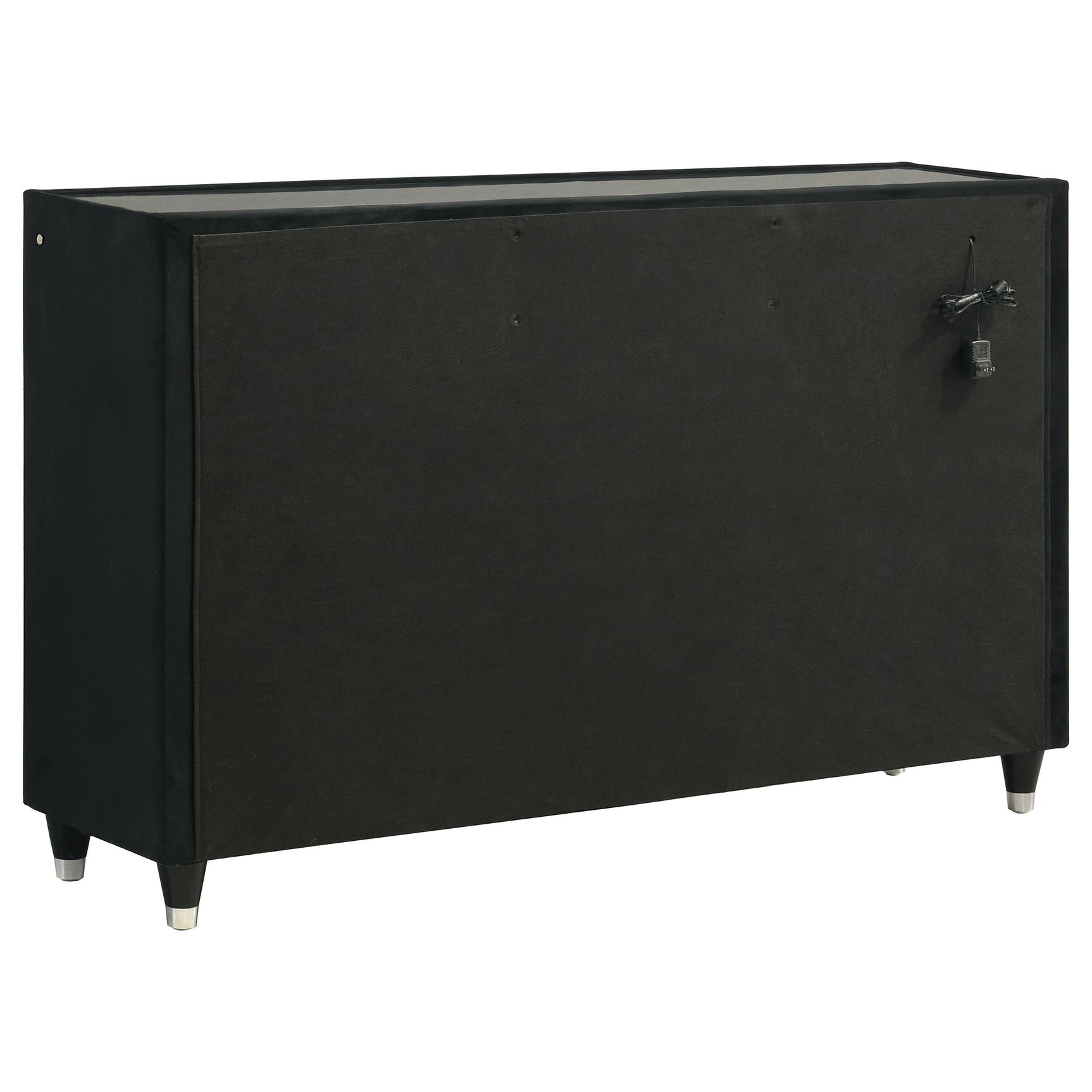 Felt-lined top drawer interior in black