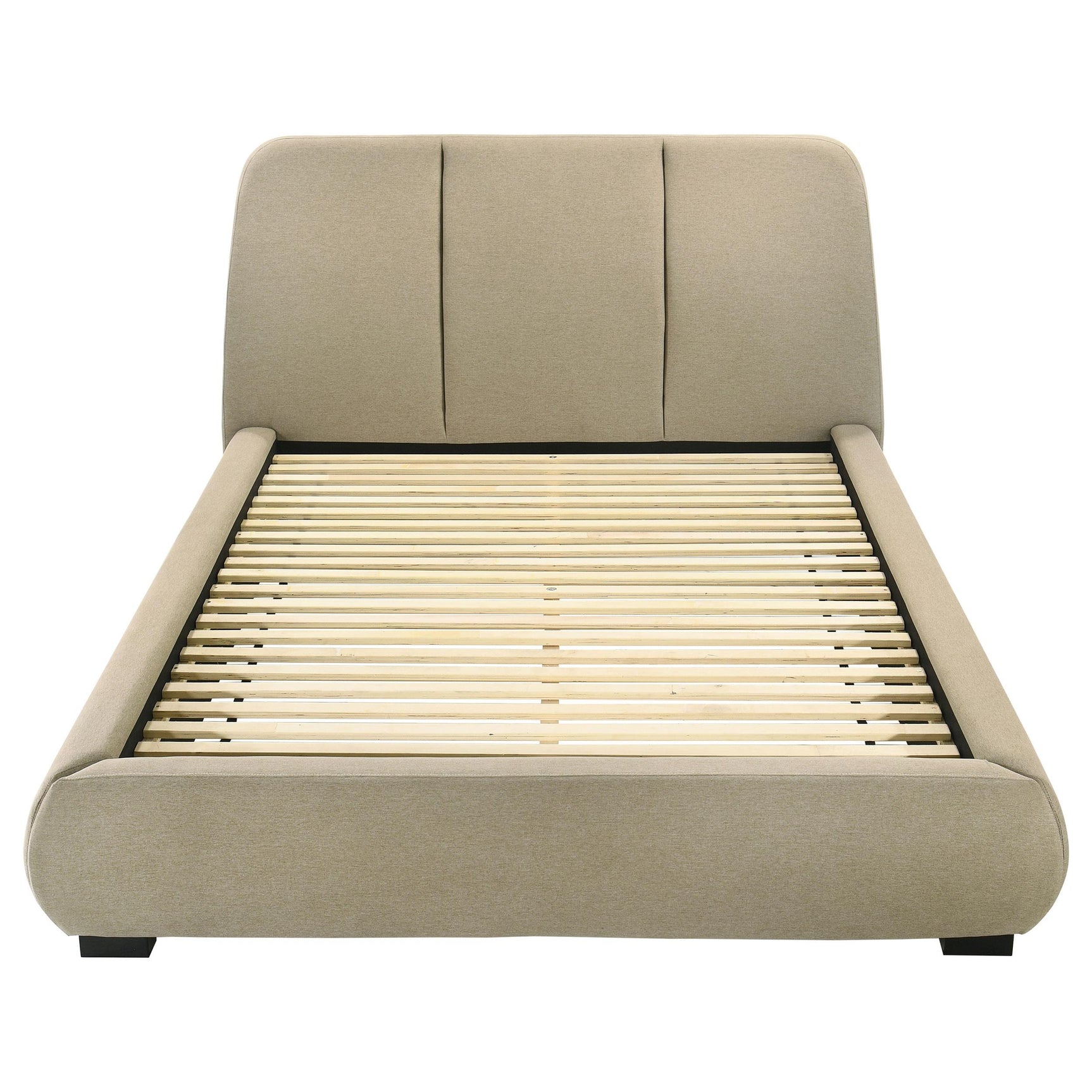Mokena Bed wooden legs close-up