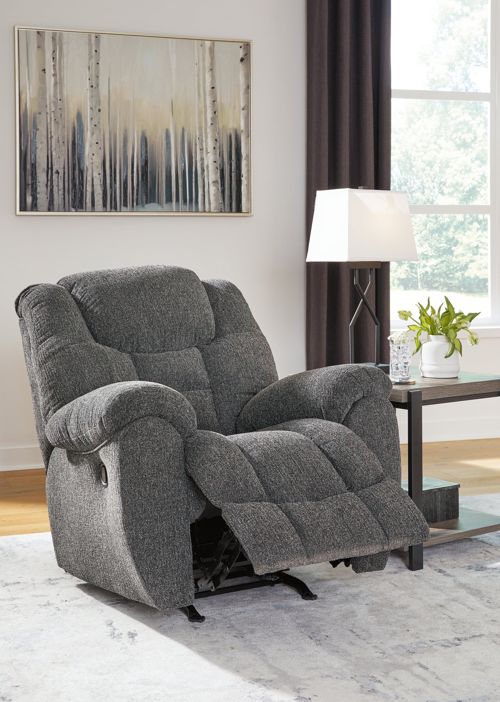Side profile open position of Foreside Recliner