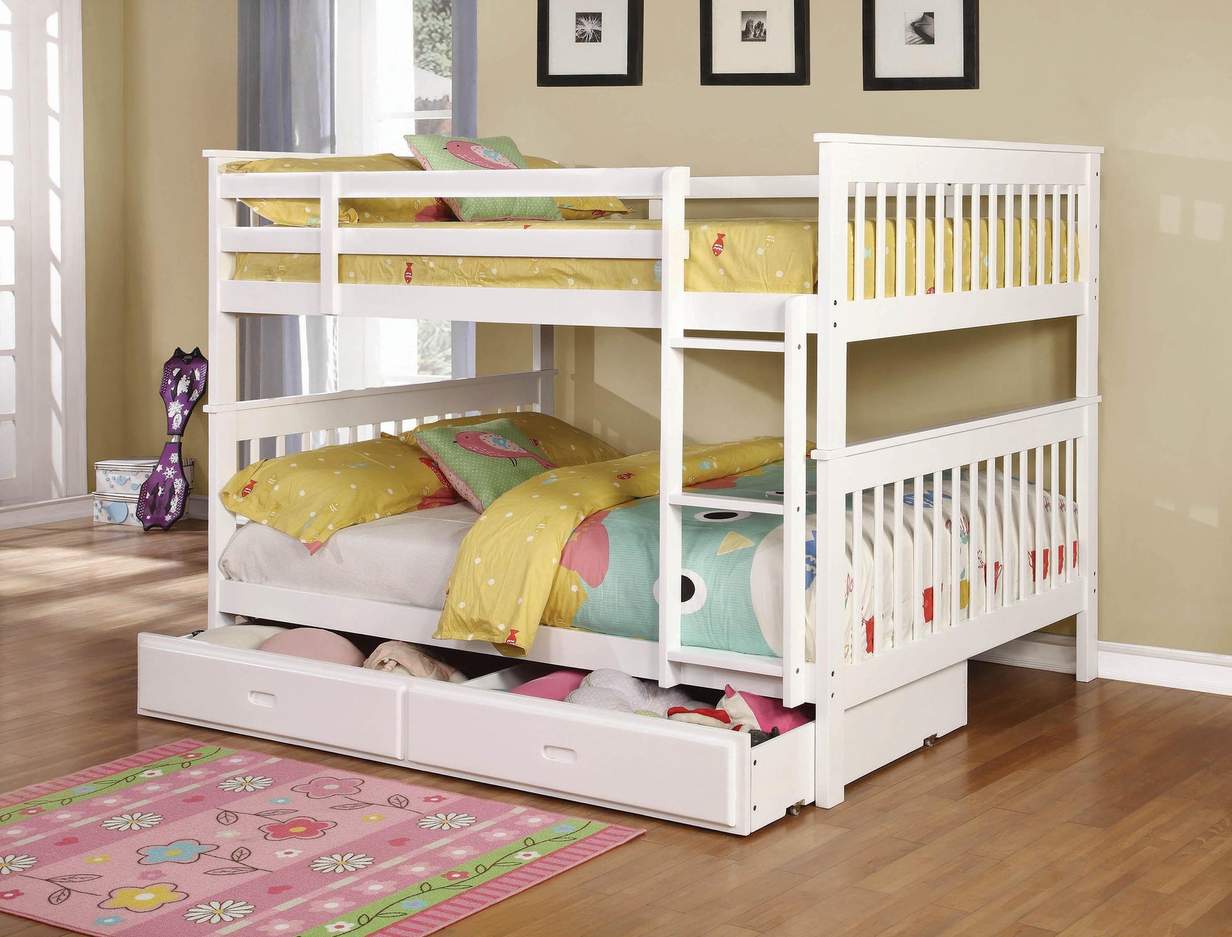 Top bunk corner with guardrail of Chapman bed