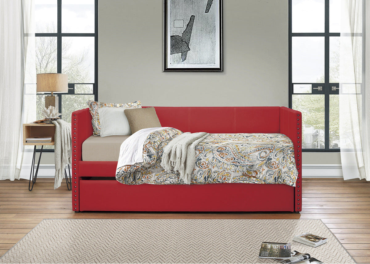 Daybed and trundle showing casters