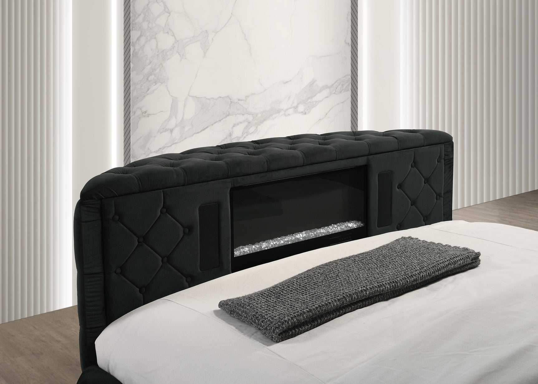 Voltare Queen Footboard with TV fireplace option