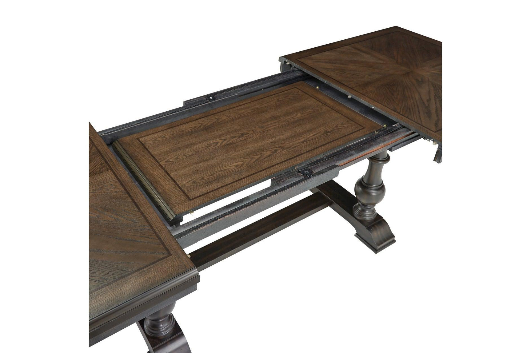 Room angle showing full Stonington dining set