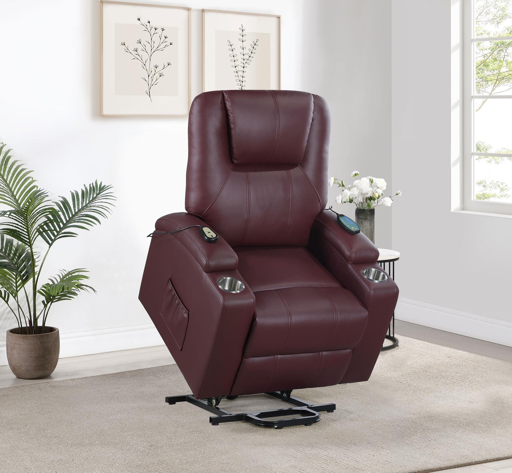 Armrest and seat details of Armstrong recliner