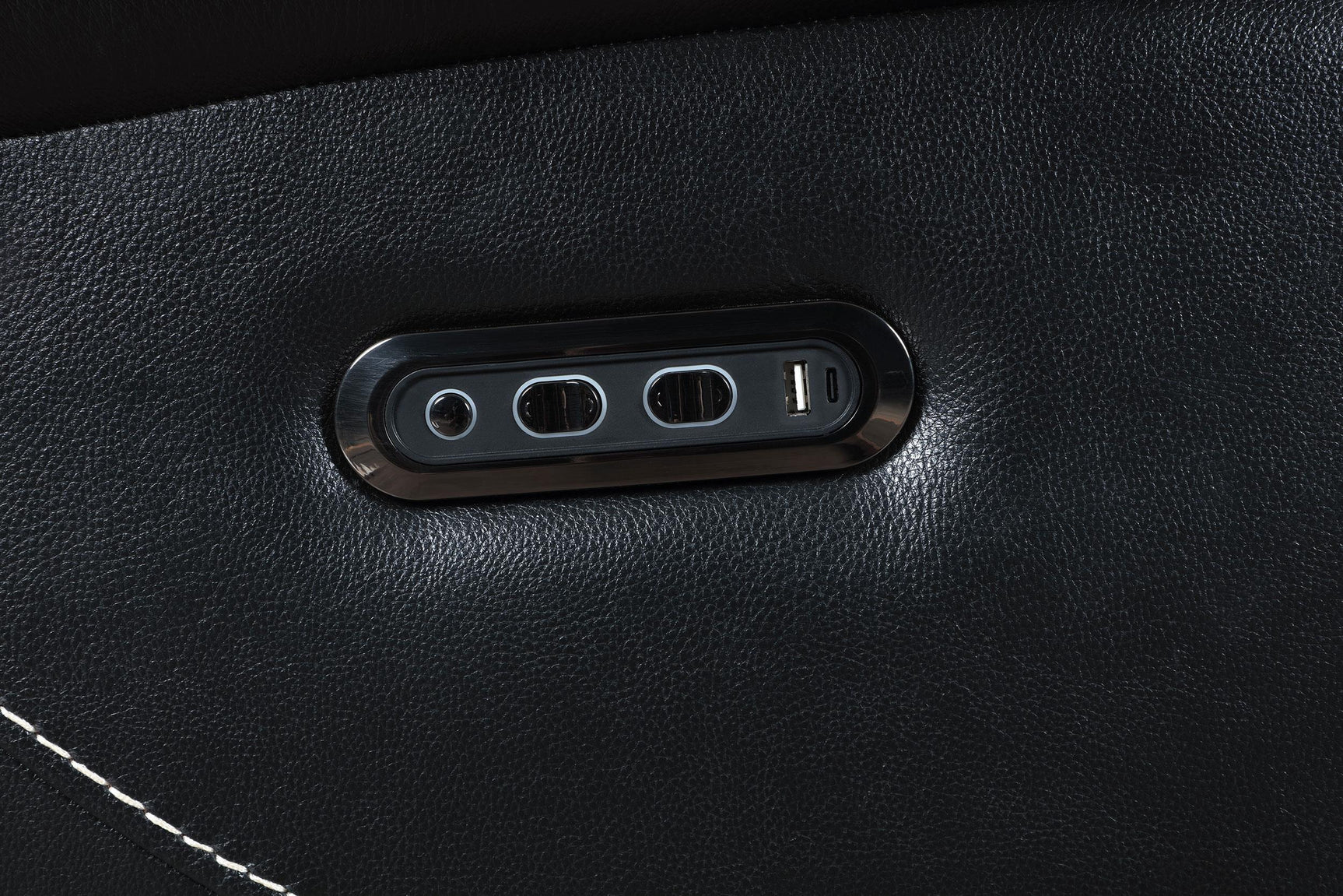 Contrast stitching detail on Hewitt recliner
