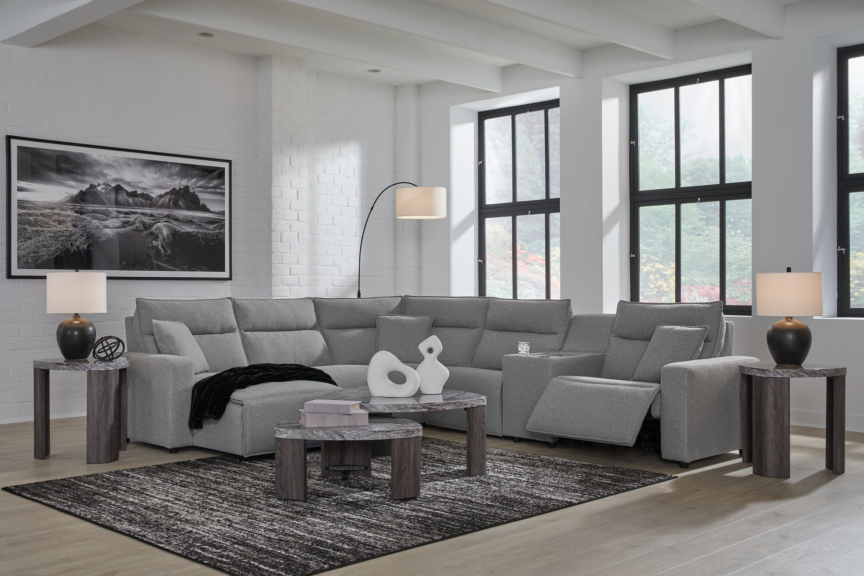 Close-up of Easy View™ adjustable headrest on ModMax II sectional