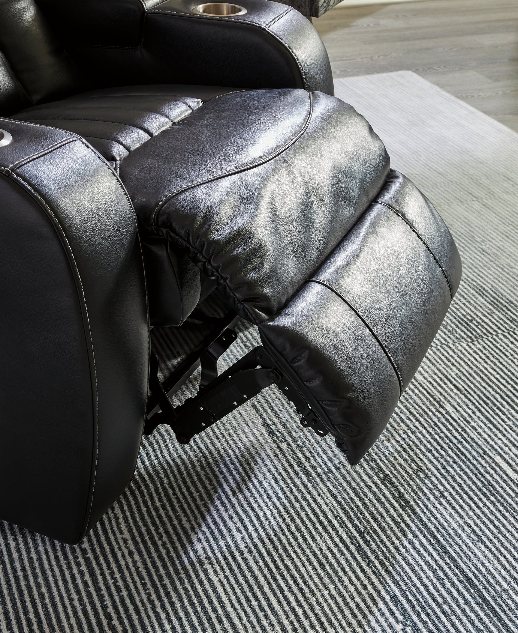 Caveman Midnight Den Sofa, Loveseat and Recliner