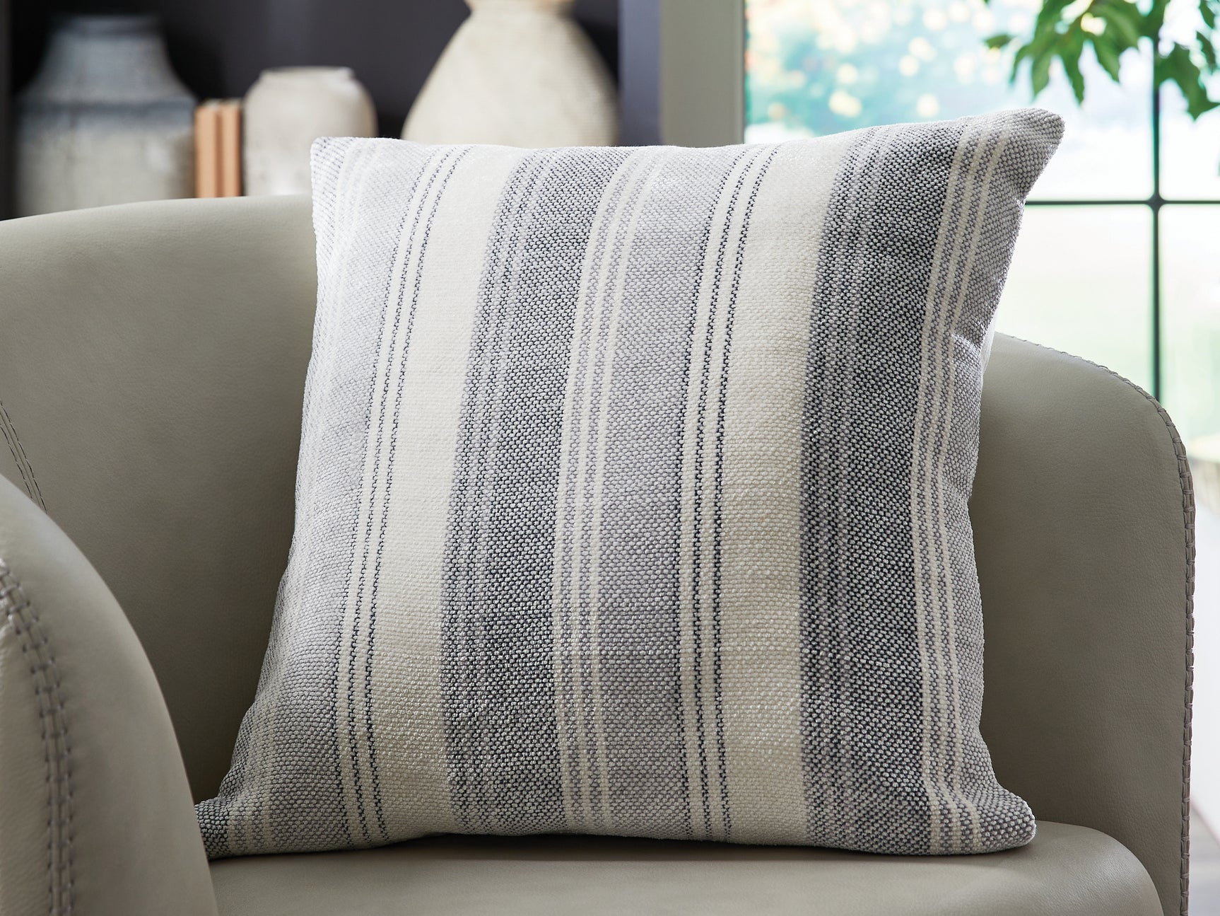 Adikus Blue/Gray/White Pillow (Set of 4)