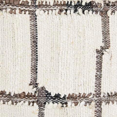 Wimings Brown/Black/Cream Pillow (Set of 4) finish detail