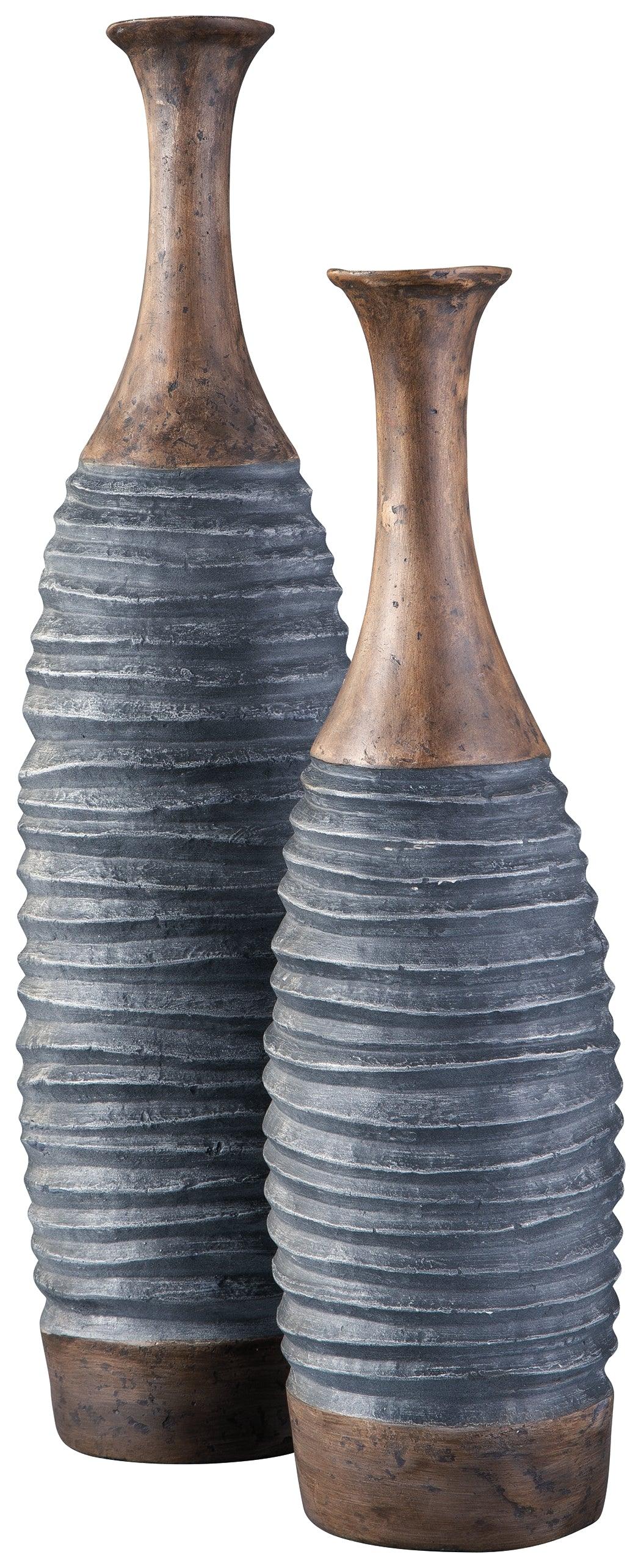 Blayze vase set showing both vases together