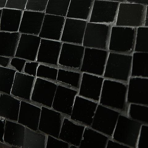 Detailed finish close-up of Drice Black Panther Sculpture