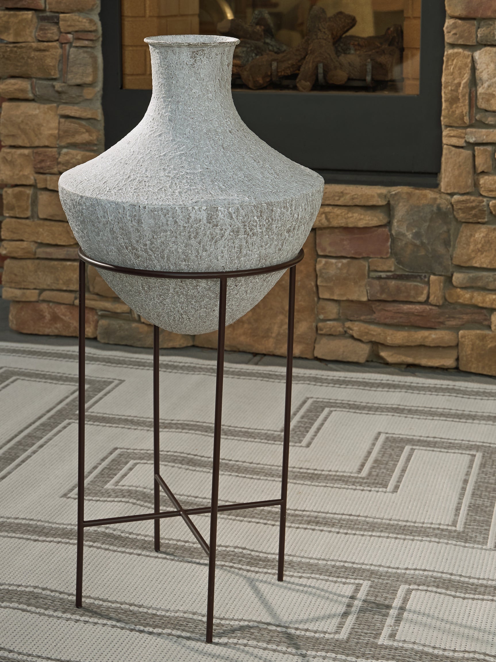 Close-up of textured surface on Estonbank Vase