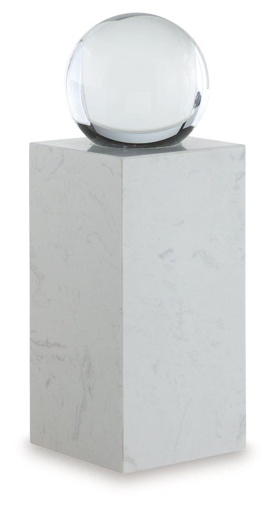 Sellner Sculpture angled close-up