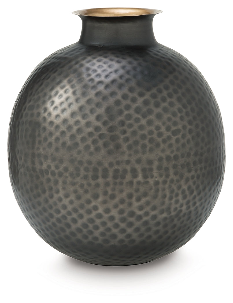 Packaging front view of Woody vase