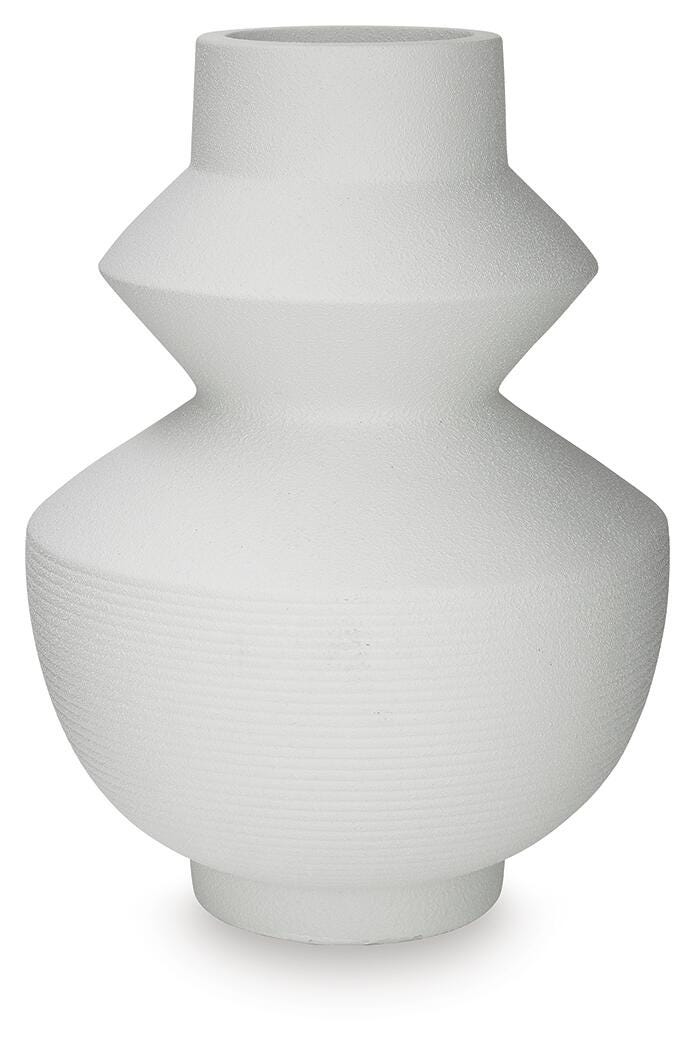 Naveen Vase side angle showing geometric shape