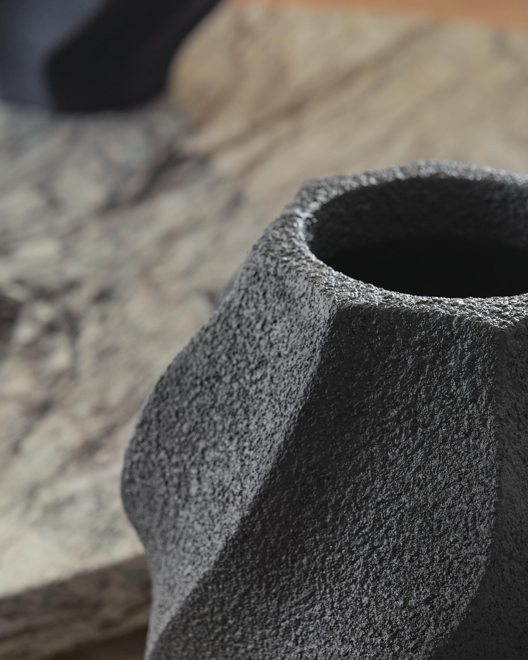 Judworth Matte Black Vase detail view