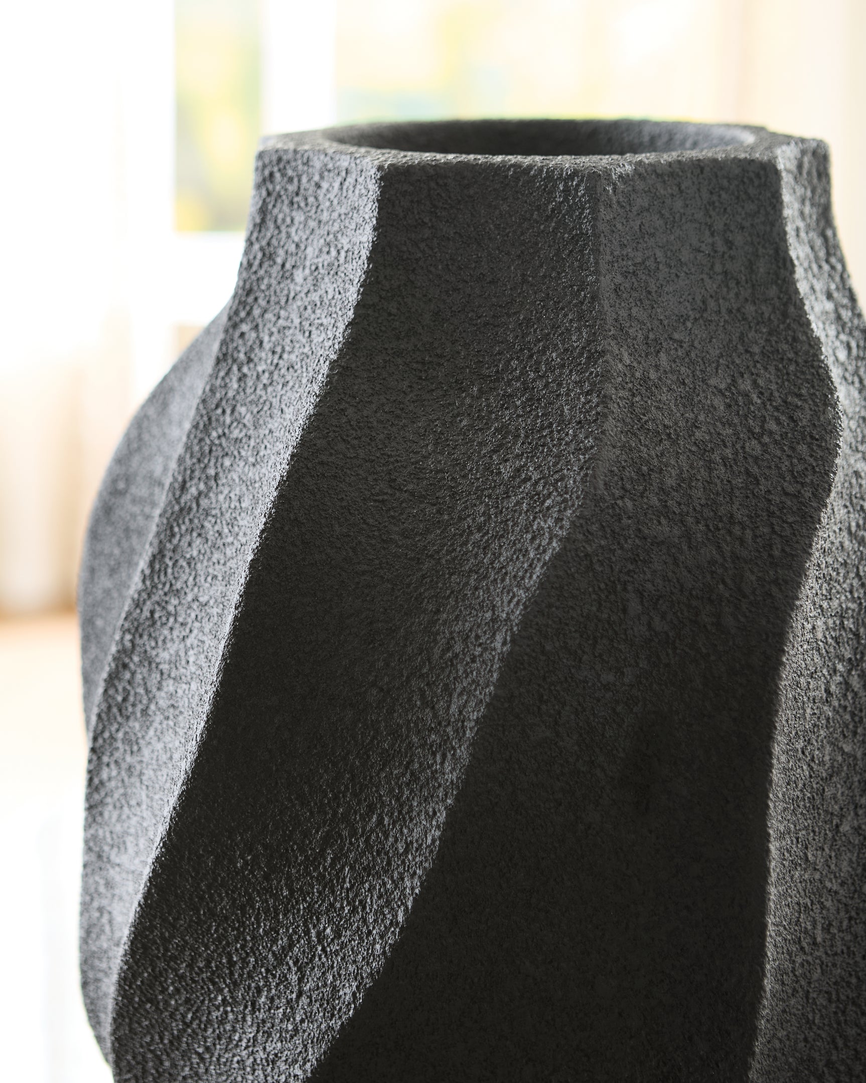 Judworth Matte Black Vase angled side view