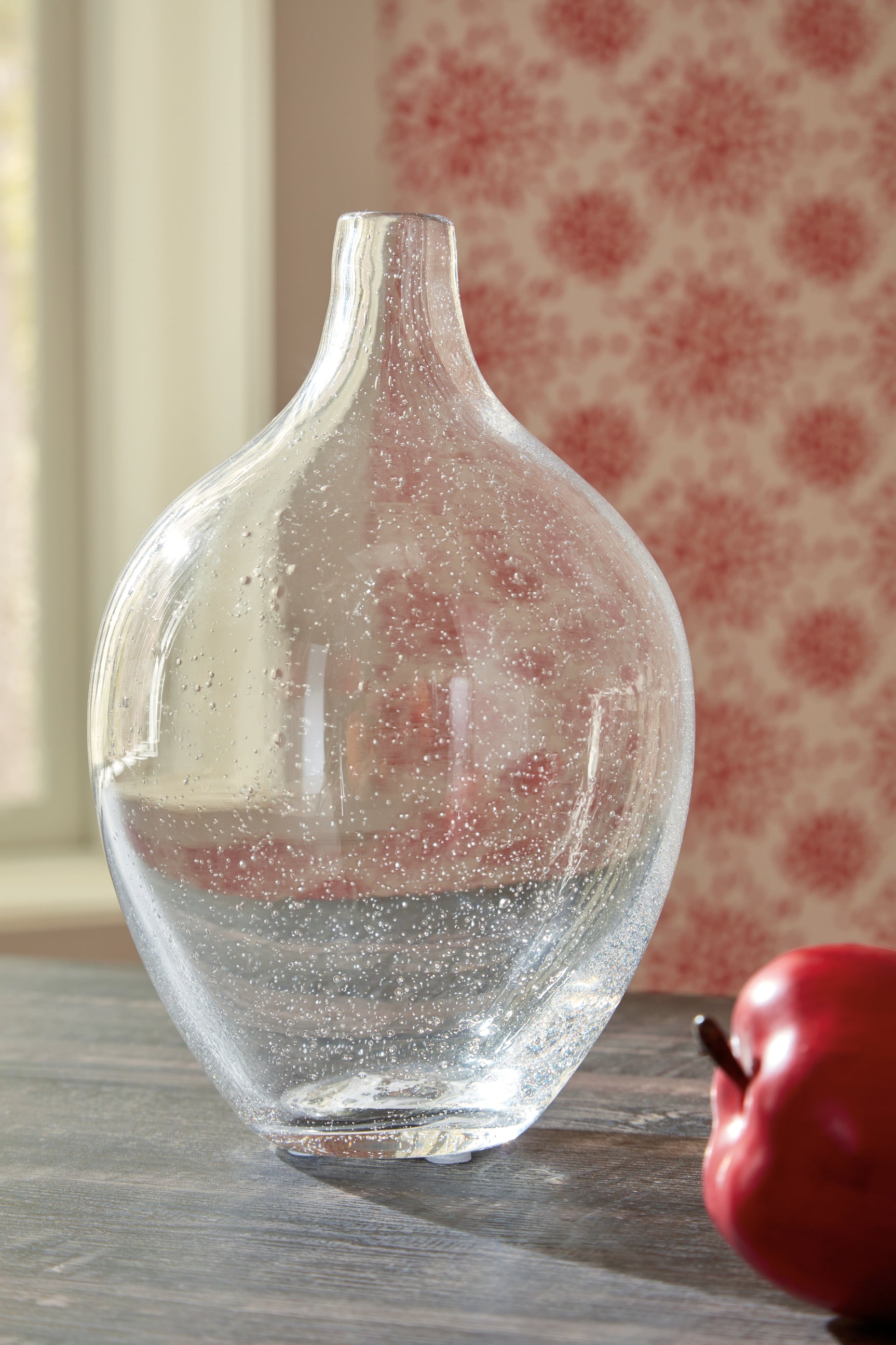 Kurthorne clear glass vase angled