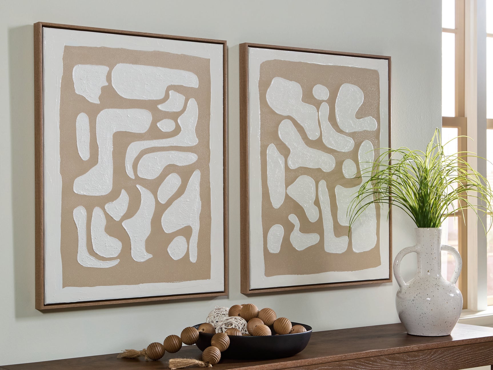 Waldett Beige/White Wall Art (Set of 2)