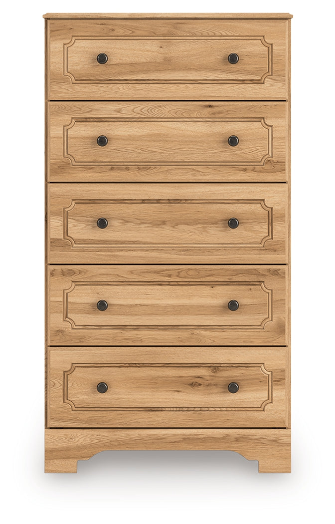 Head-on front view of Aleaport Chest