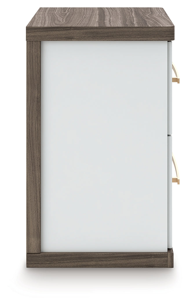 Side view of Kendanport Nightstand
