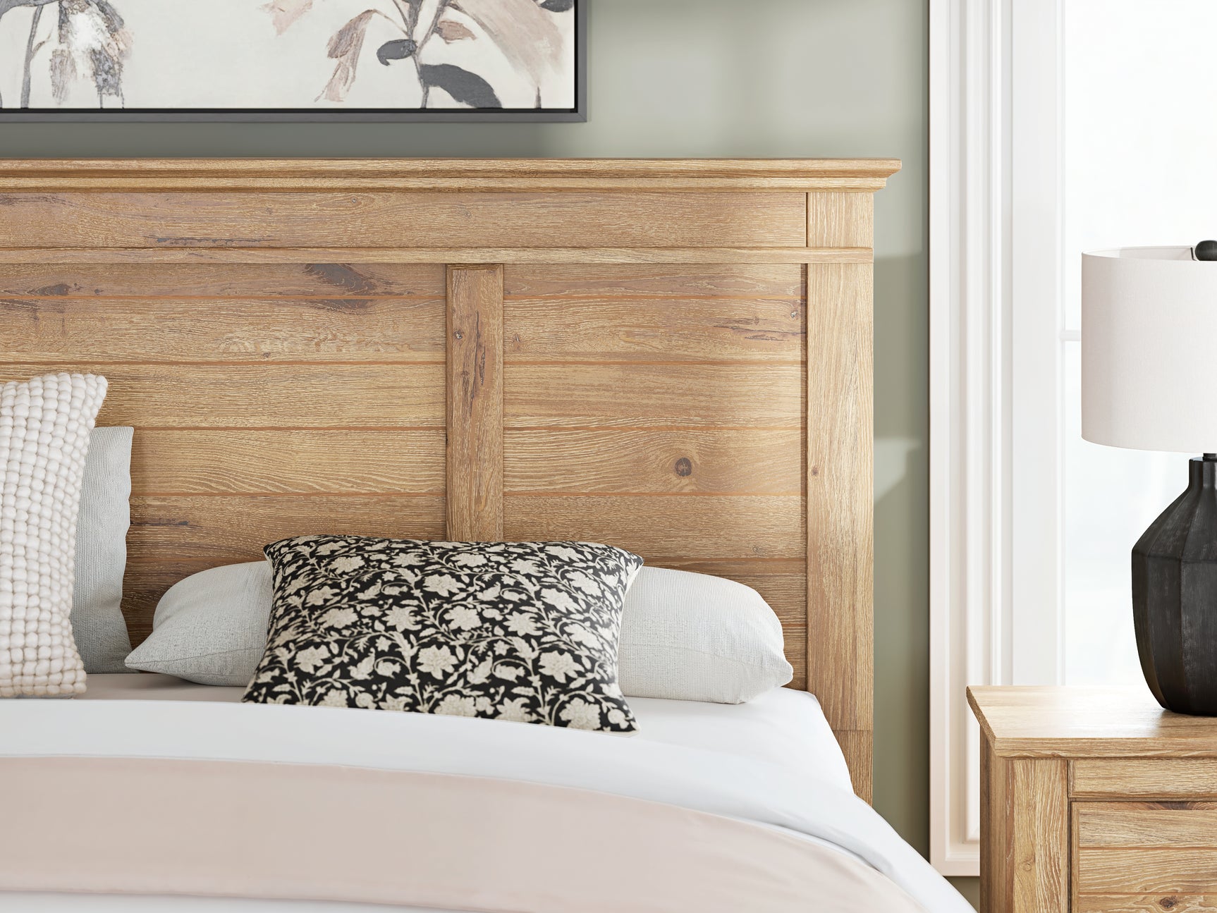 Makidern King Panel Bed headboard close detail