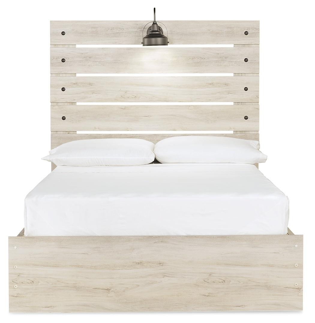 Head-on view of Cambeck full panel whitewashed bed