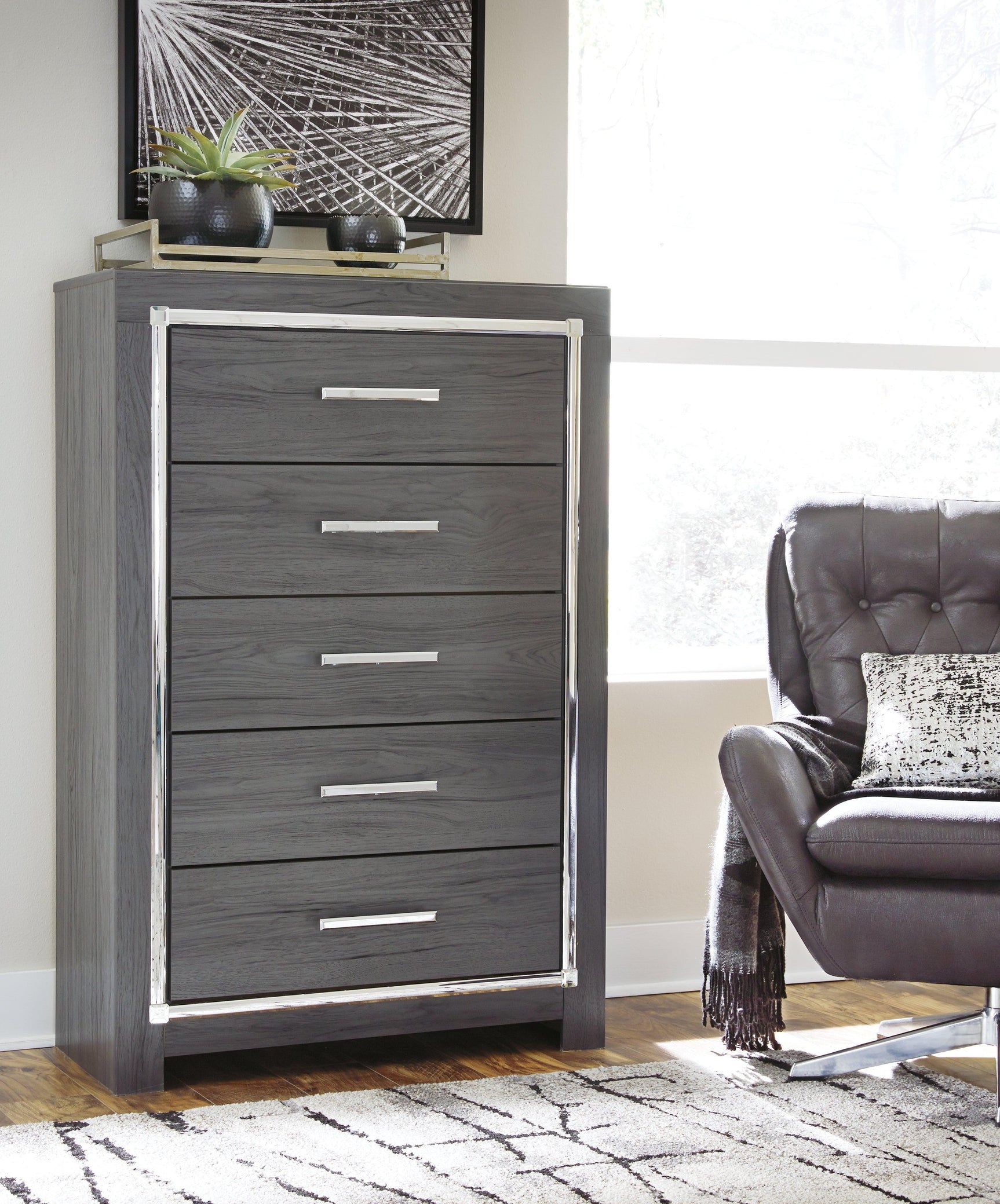 Side view of Lodanna Gray Chest of Drawers