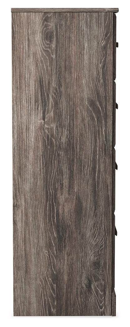 Side profile of Ralinksi Gray Chest of Drawers