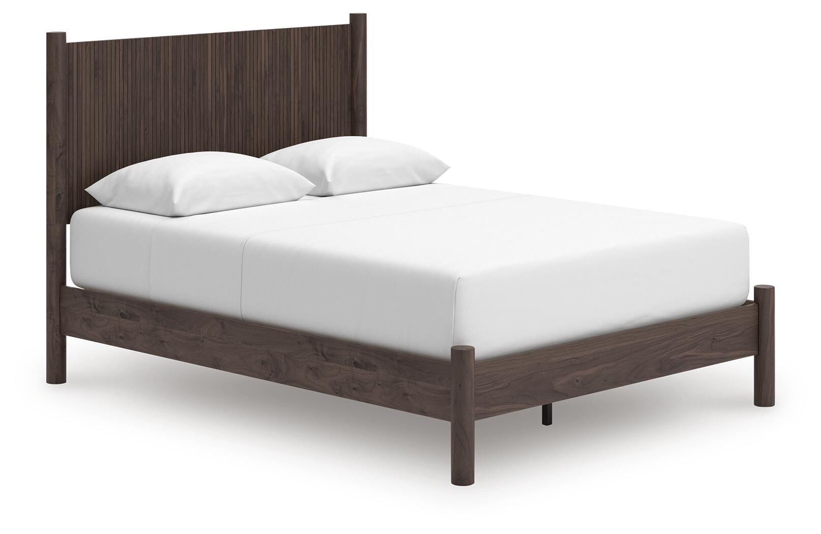 Pamytta Brown Platform Bedroom Set angled view