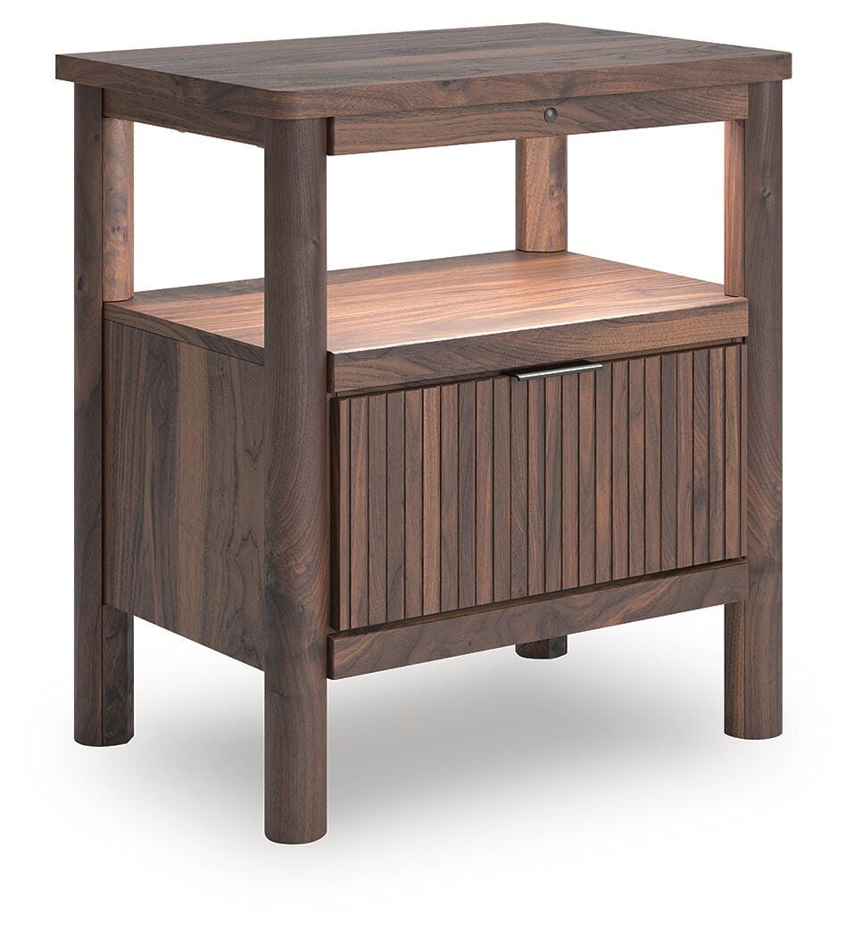 Pamytta Brown Upholstered Platform Bedroom Set angled view