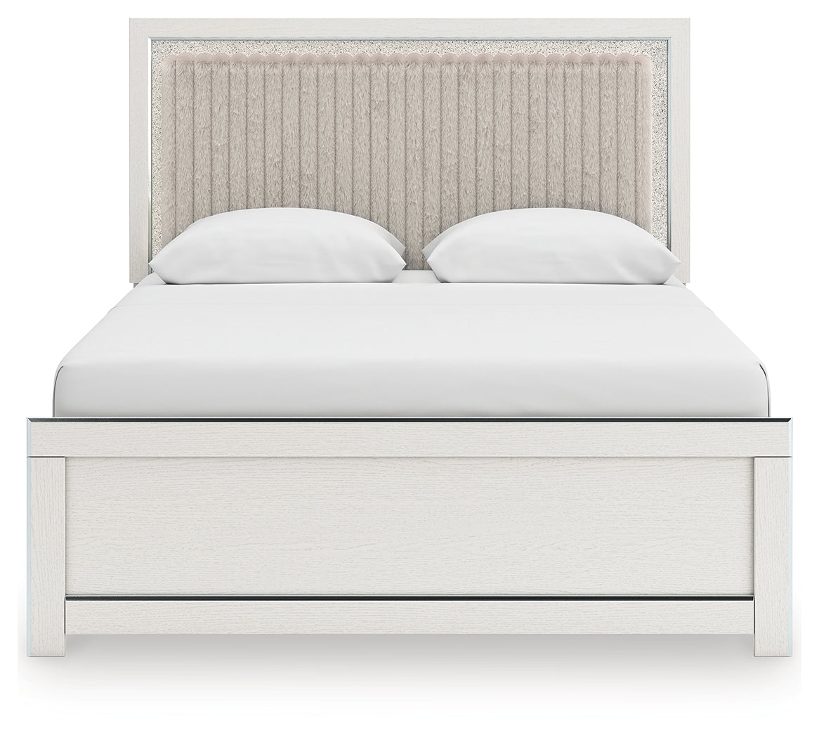 Zuraleus Bed footboard and platform detail
