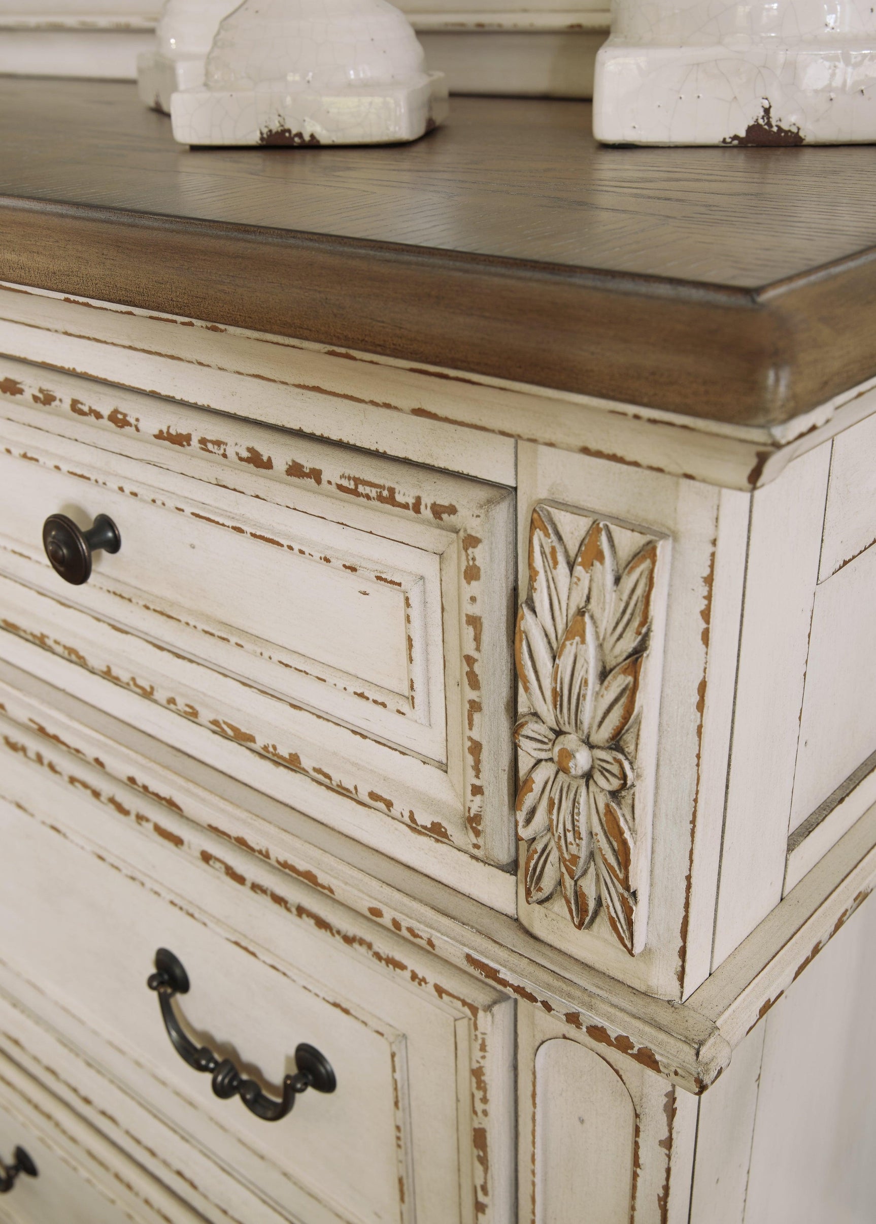 Realyn Two-tone dresser hardware close-up