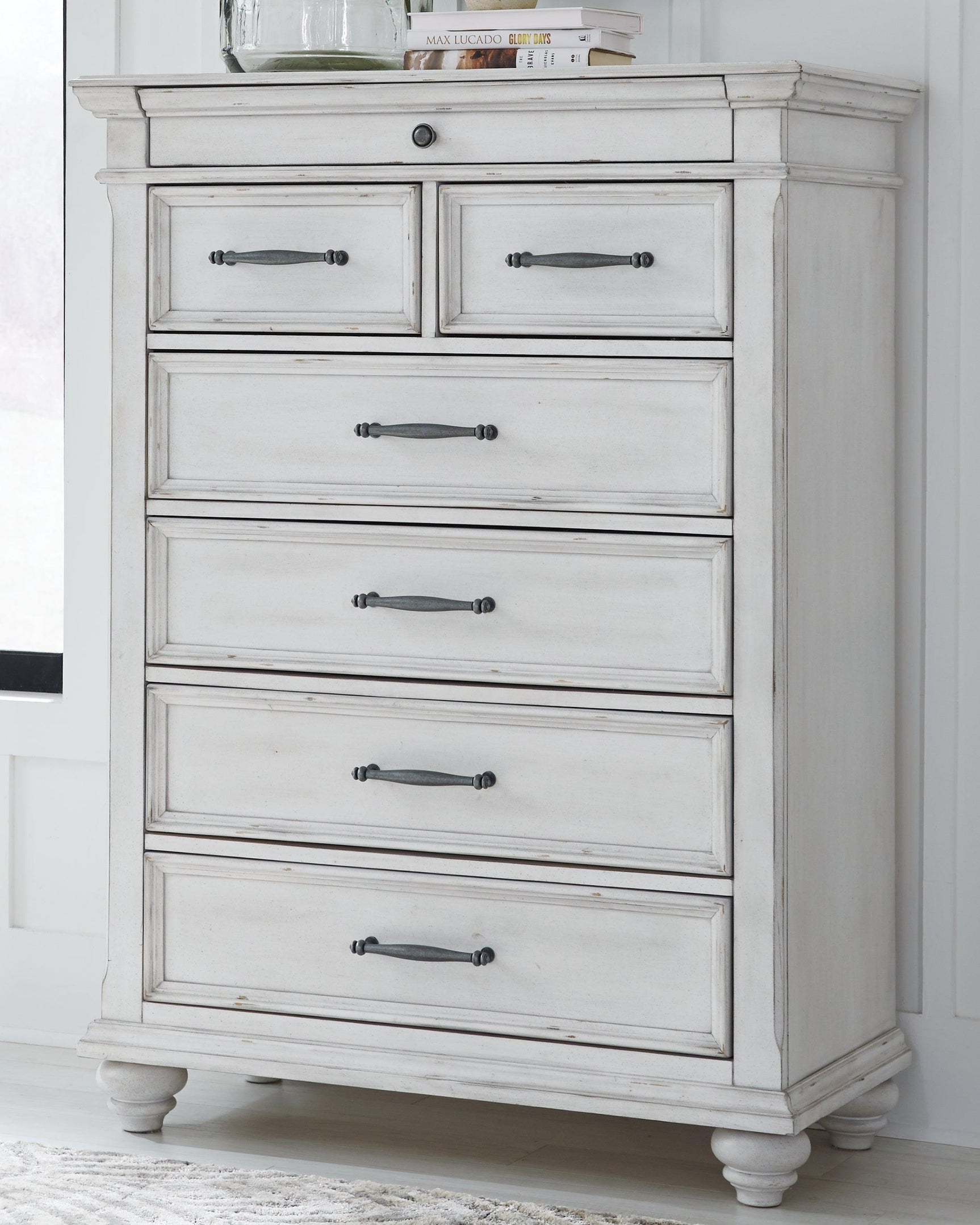 Kanwyn Whitewash Chest Of Drawers - promotional image