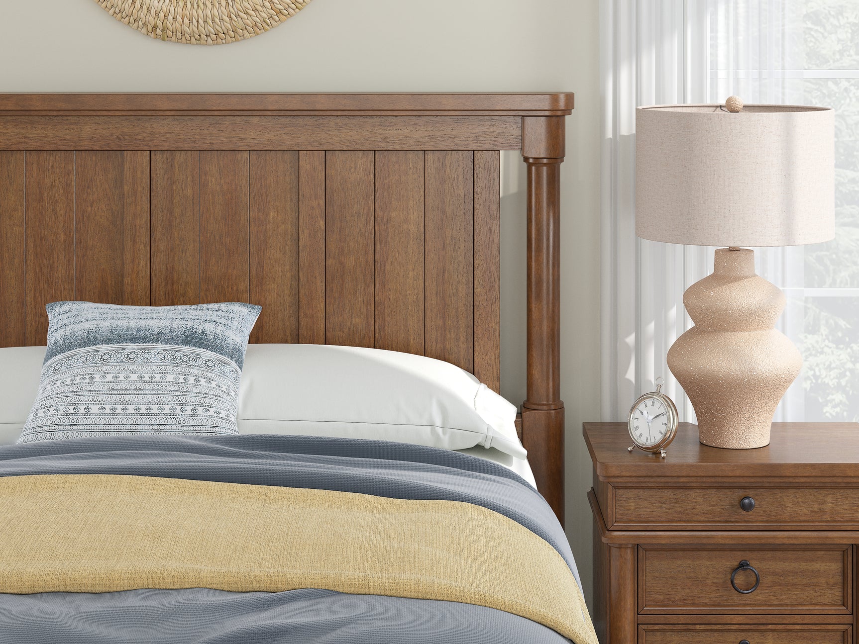 Close-up of headboard design on Rowlenstown Queen Poster Bed