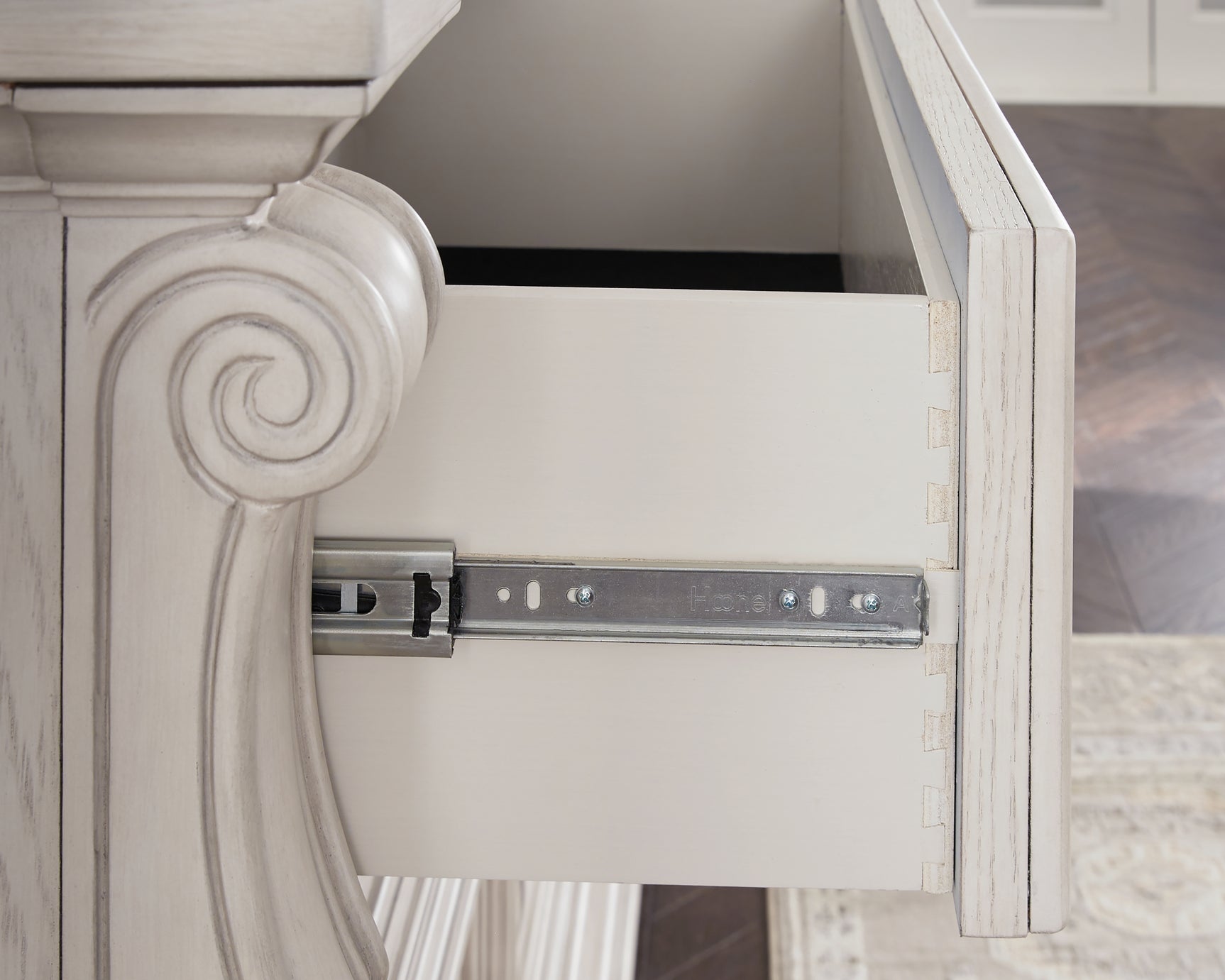 Drawer glide detail on Bruchandi dresser