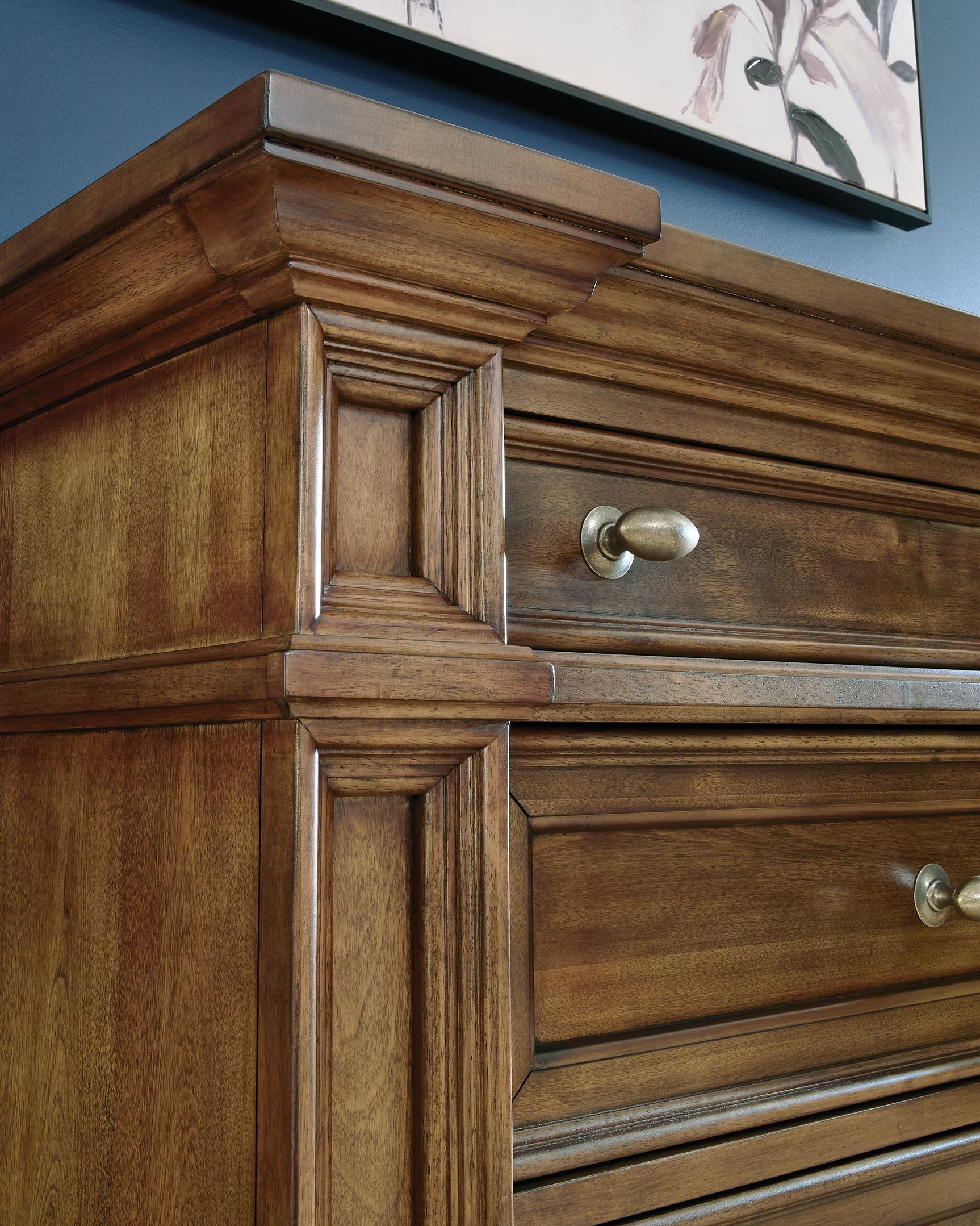 Frantanna Chest of Drawers drawer detail