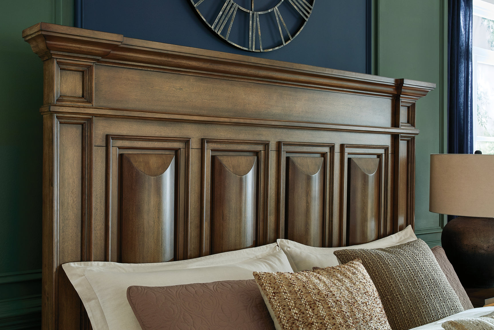 Close-up of Frantanna bed headboard details