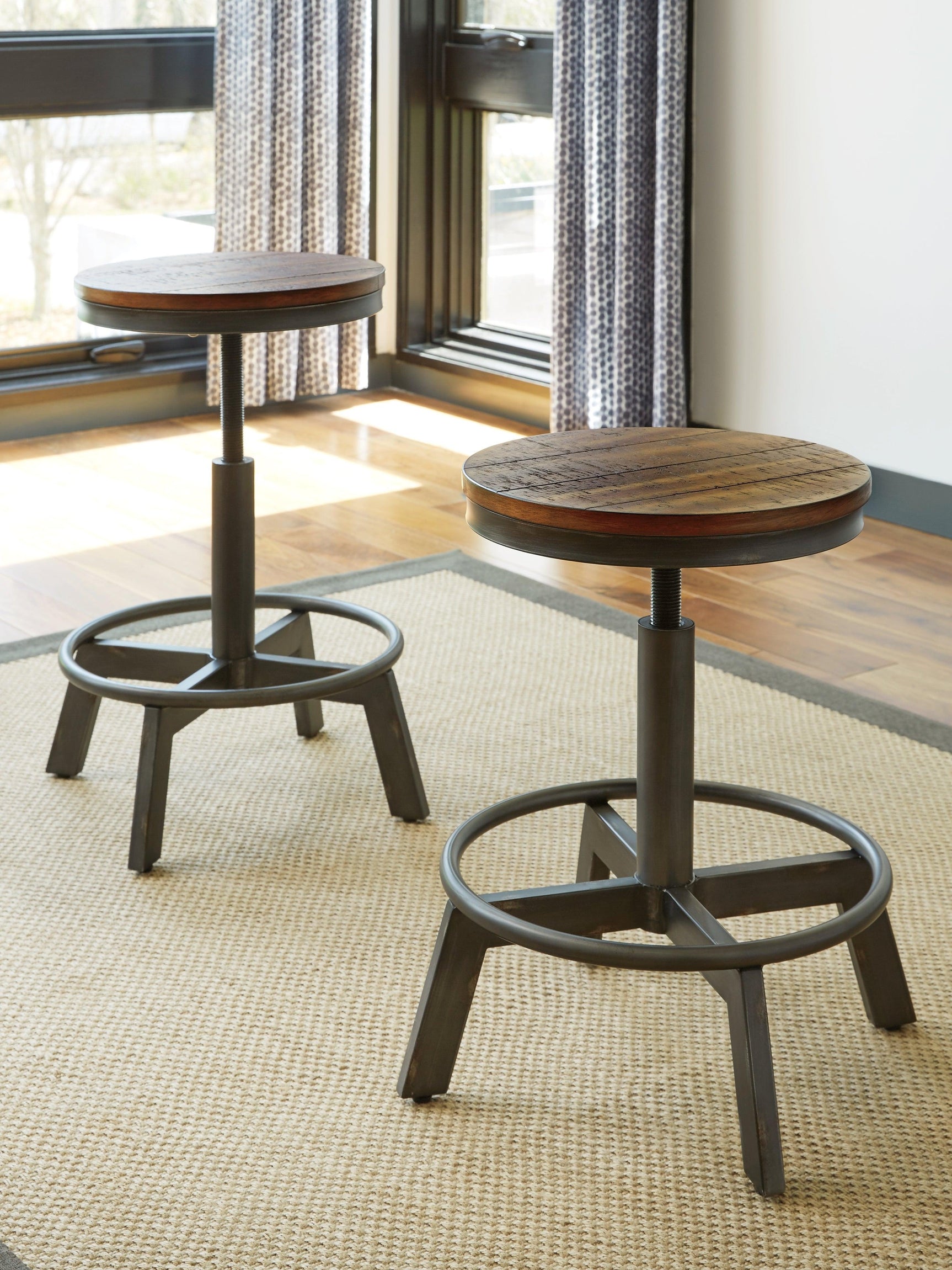 Torjin Bar Stools close-up on seat cushioning and finish
