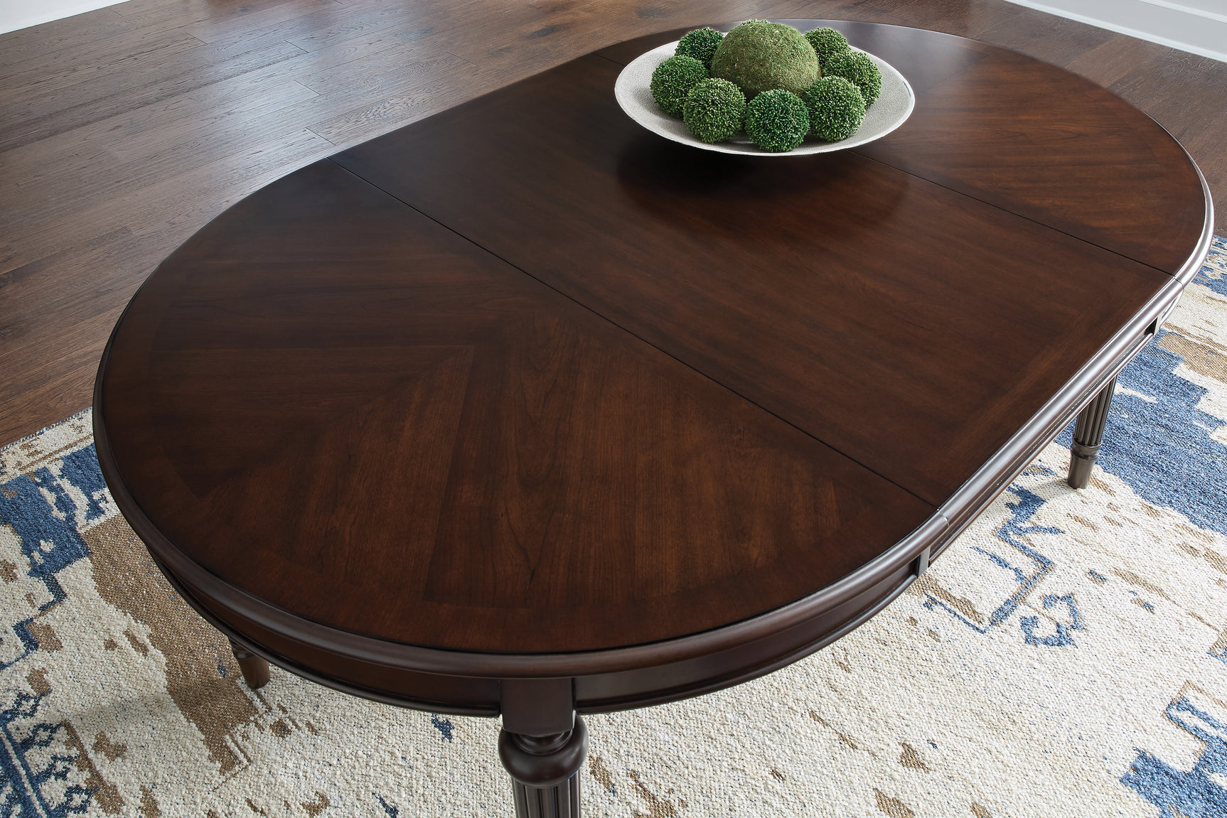 Leg detail on Lavinton Dining Table