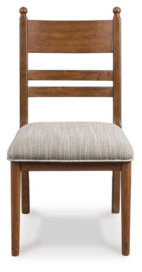 Greddinton Brown head-on dining chair